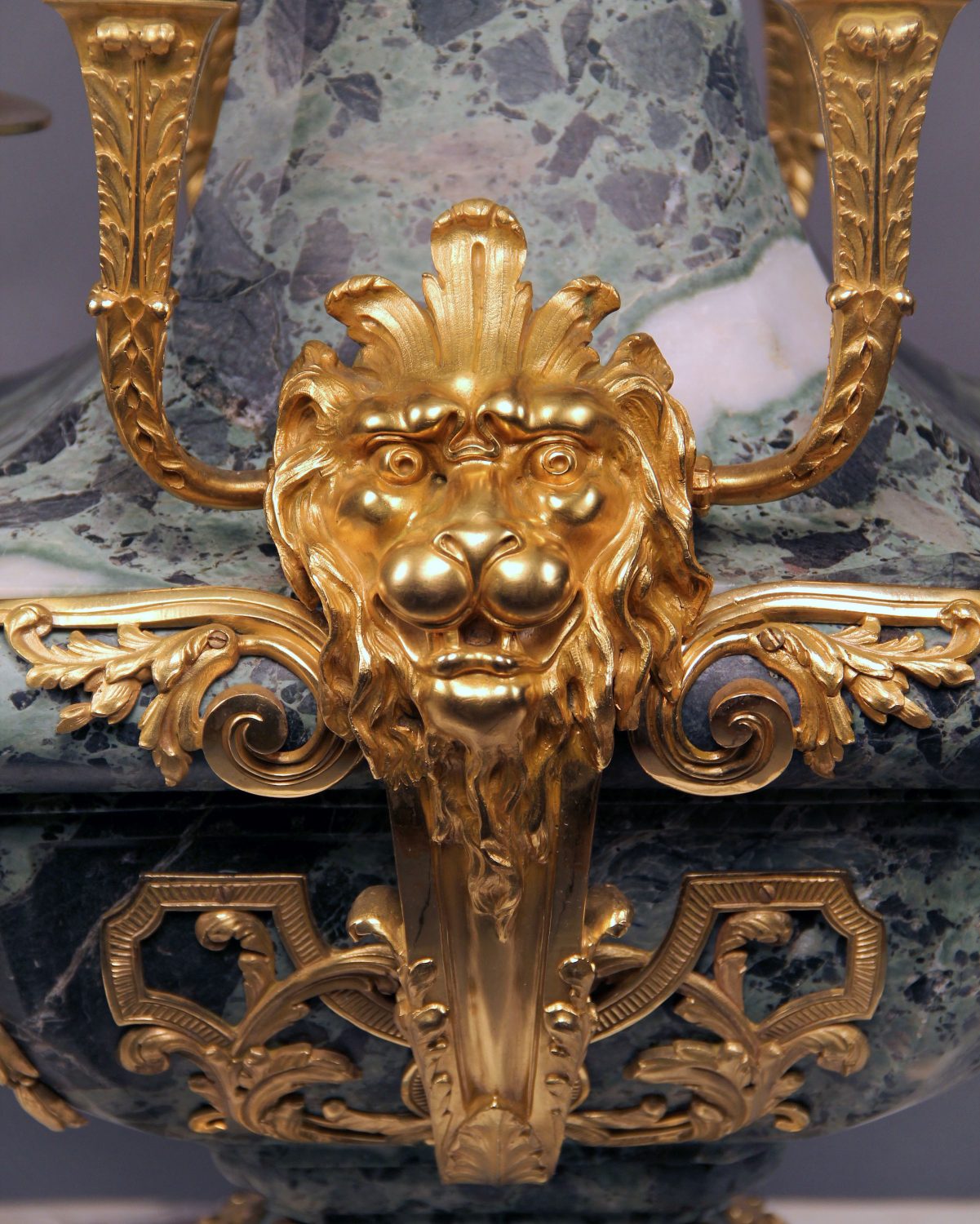 A Beautiful Late 19th Century Gilt Bronze Mounted Seven Light Marble Girondole - Image 3
