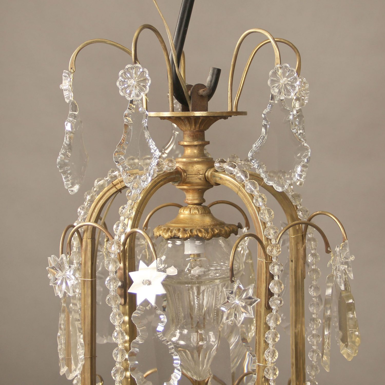 A Late 19th Century Gilt Bronze and Crystal Seven Light Chandelier - Image 2