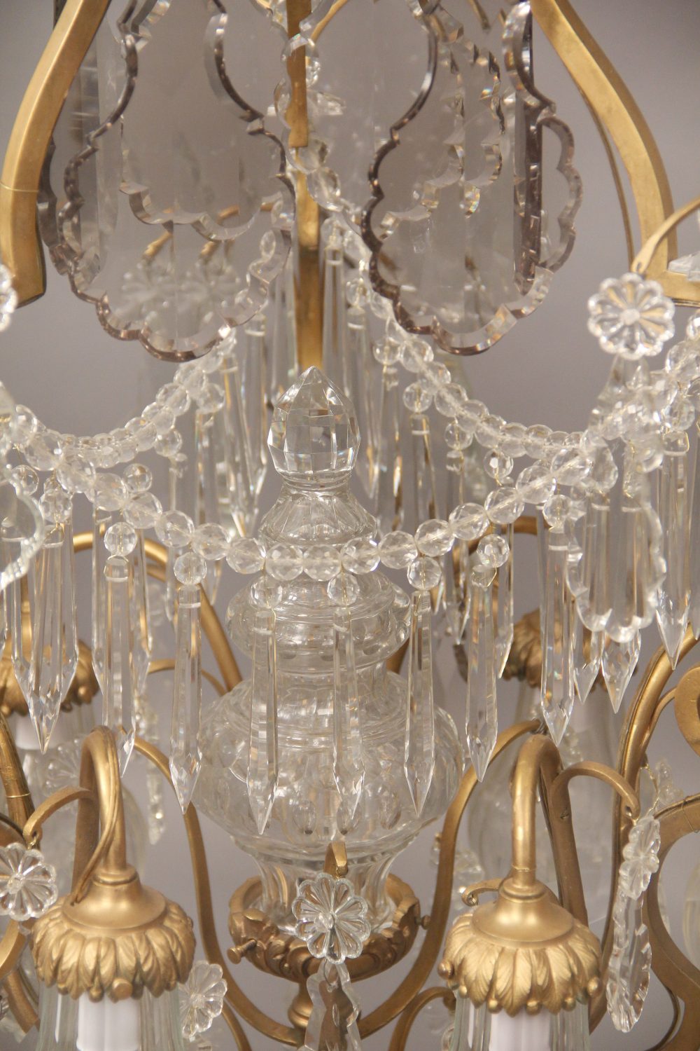 A Nice Early 20th Century Gilt Bronze and Crystal Nine Light Chandelier - Image 2