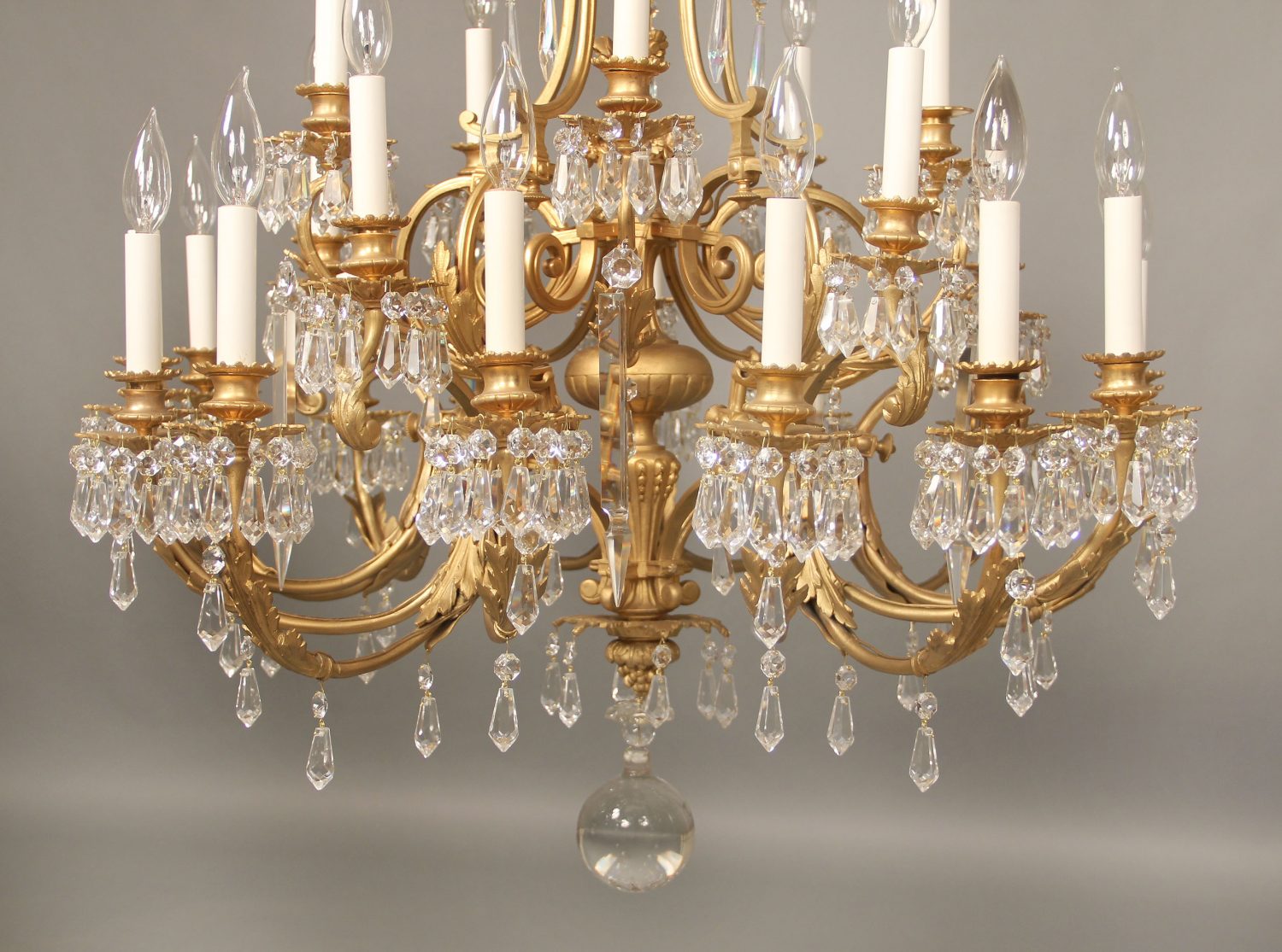 A Fine Early 20th Century Gilt Bronze and Drop Crystal Twenty Five Light Chandelier - Image 3