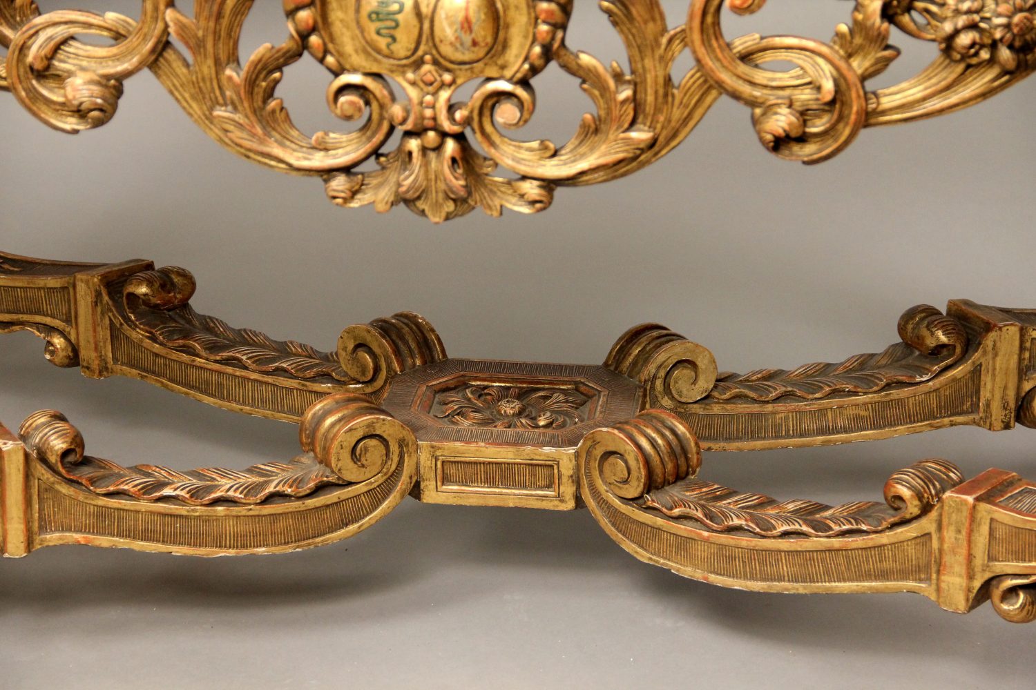 A Very Finely Carved Late 19th Century Regence Style Giltwood Console - Image 7