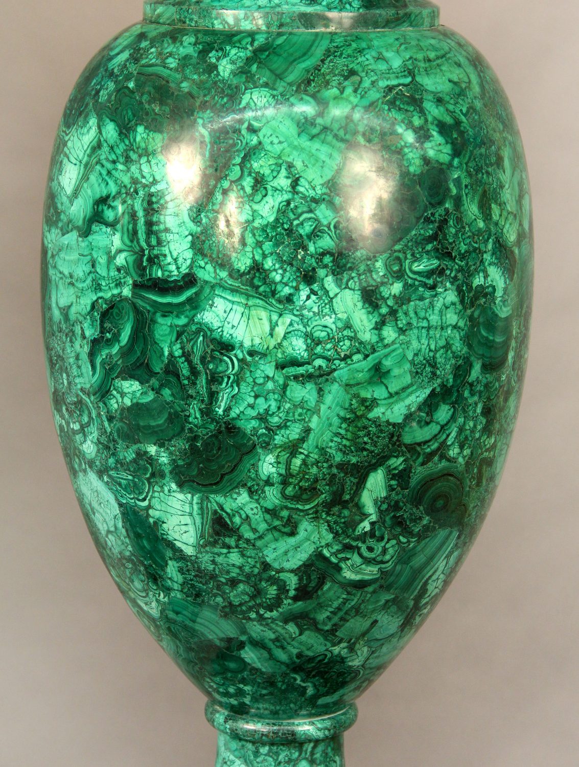 A Rare and Palatial Pair of Mid 20th Century Gilt Bronze and Malachite Six Light Torcheres - Image 5