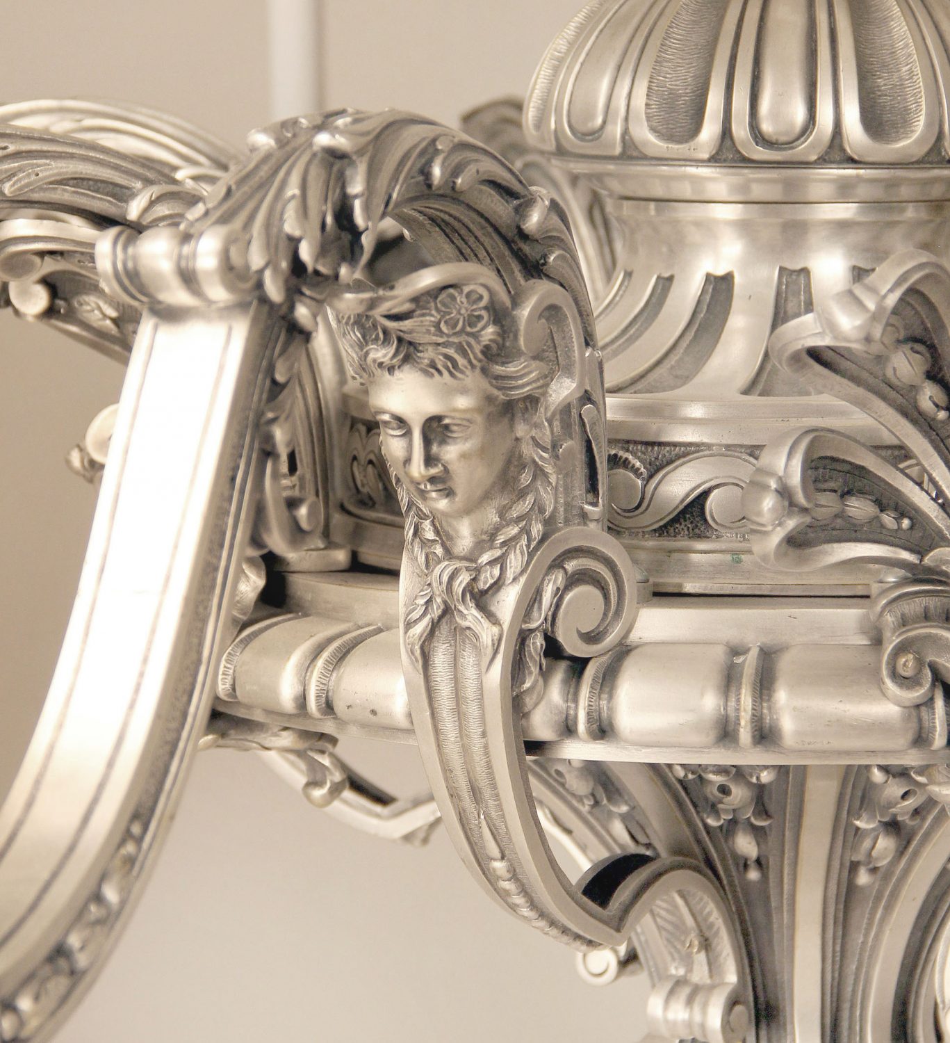 A Fantastic Late 19th Century Silvered Bronze Twelve Light Chandelier - Image 5