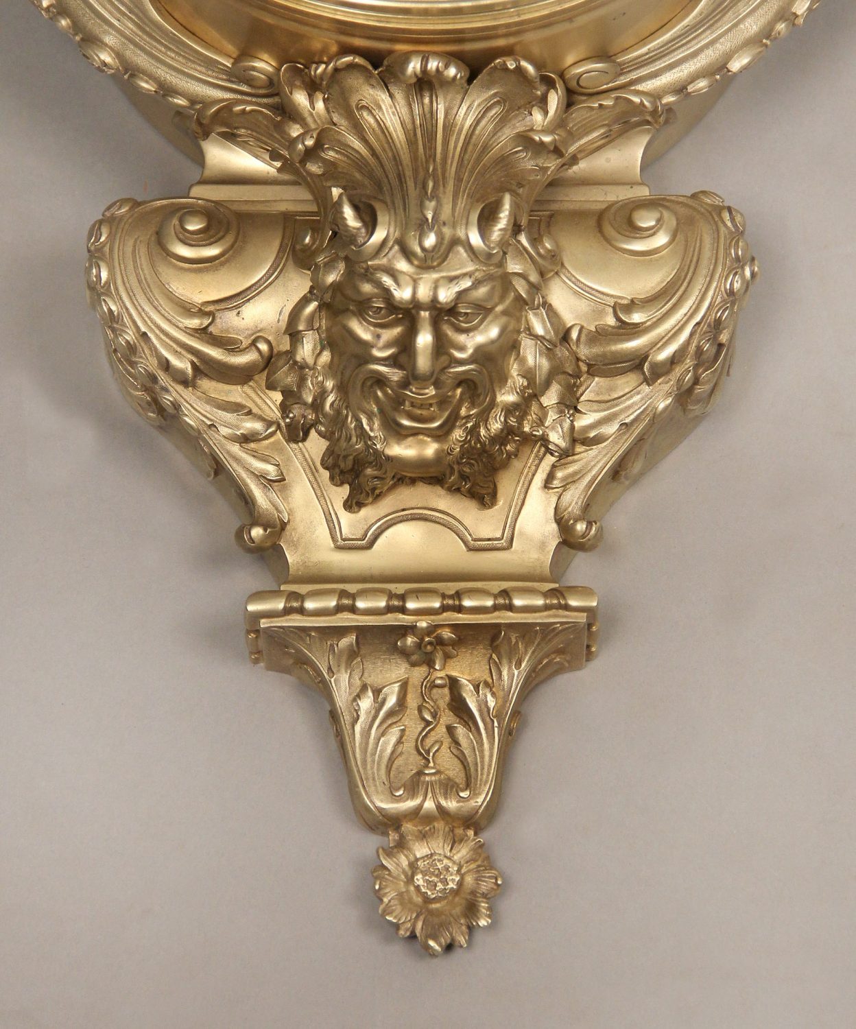 A Beautiful and Great Quality Late 19th Century Gilt Bronze Cartel Clock - Image 3