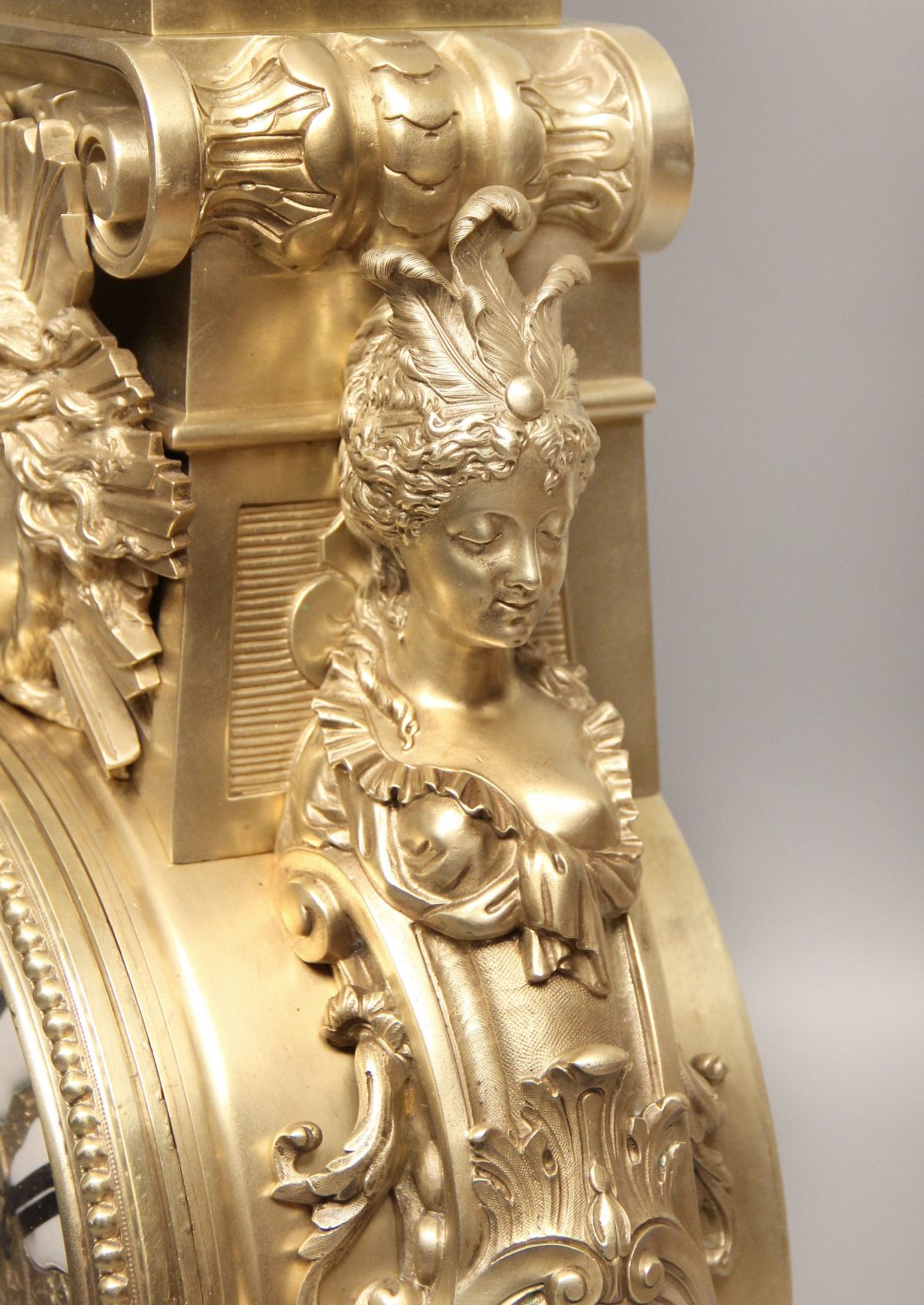A Beautiful and Great Quality Late 19th Century Gilt Bronze Cartel Clock - Image 4