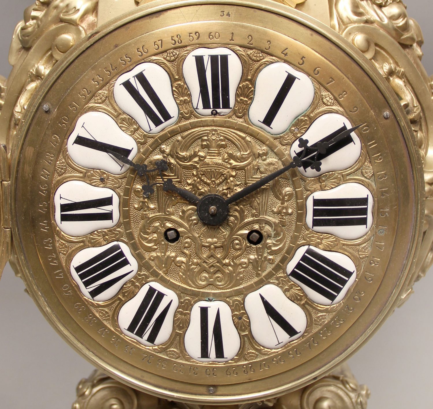 A Beautiful and Great Quality Late 19th Century Gilt Bronze Cartel Clock - Image 5
