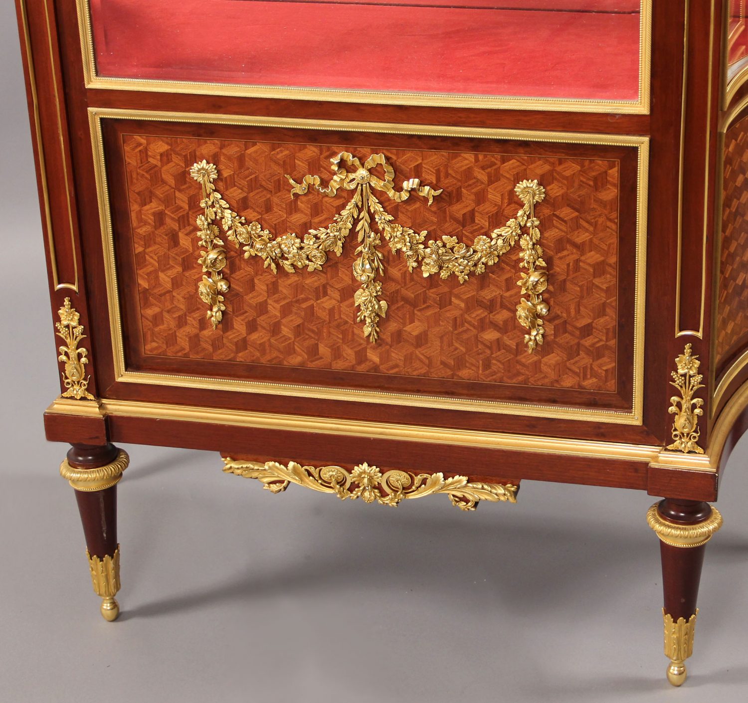 An Exceptional Early 20th Century Louis XVI Style Gilt Bronze Mounted Parquetry Vitrine By François Linke - Image 5