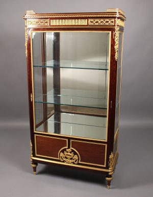 A Great Quality Late 19th Century Louis XVI Style Gilt Bronze Mounted Vitrine By François Linke