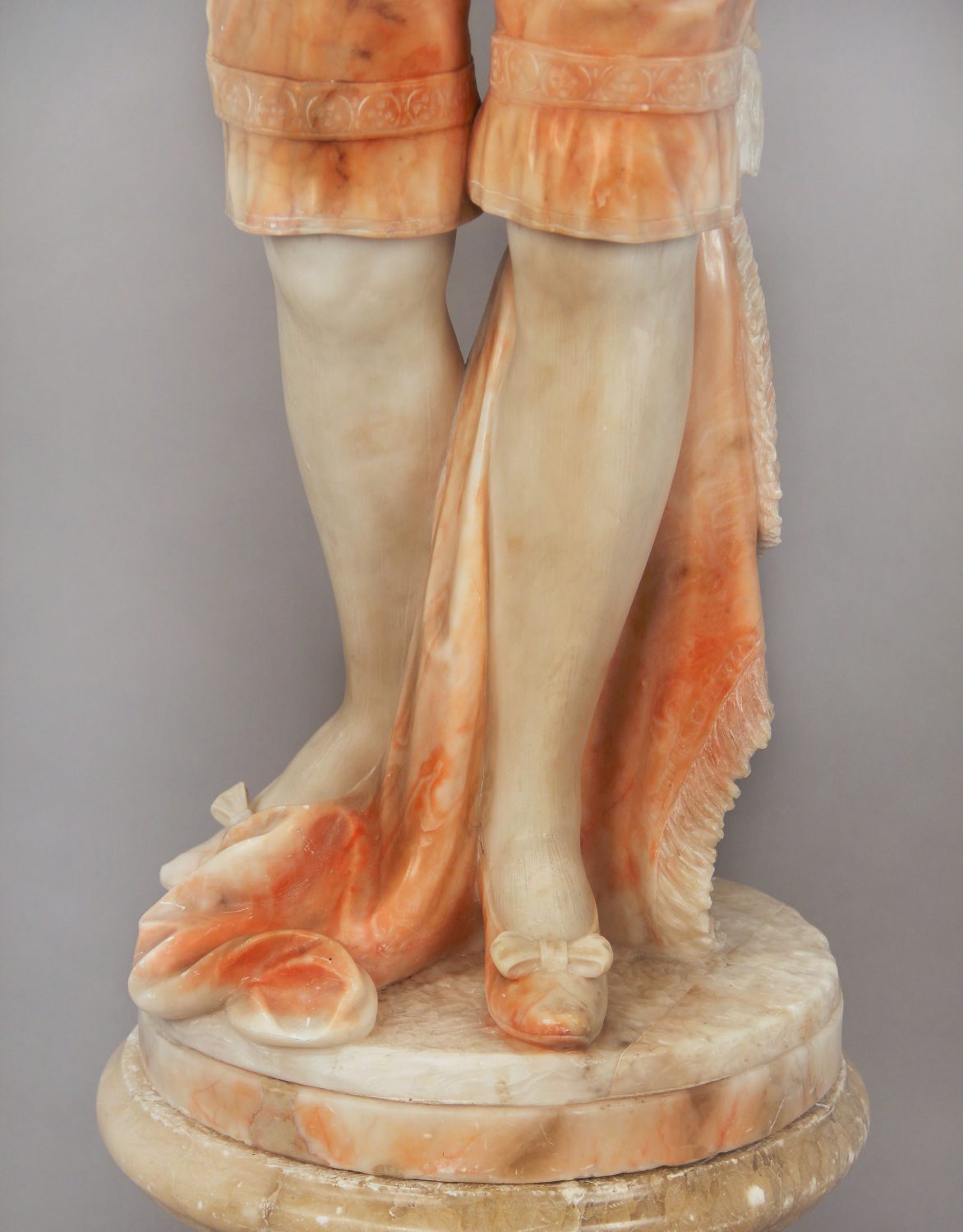 A Lovely Late 19th / Early 20th Century Carved Italian Alabaster Figure of a Woman with Flowers - Image 4