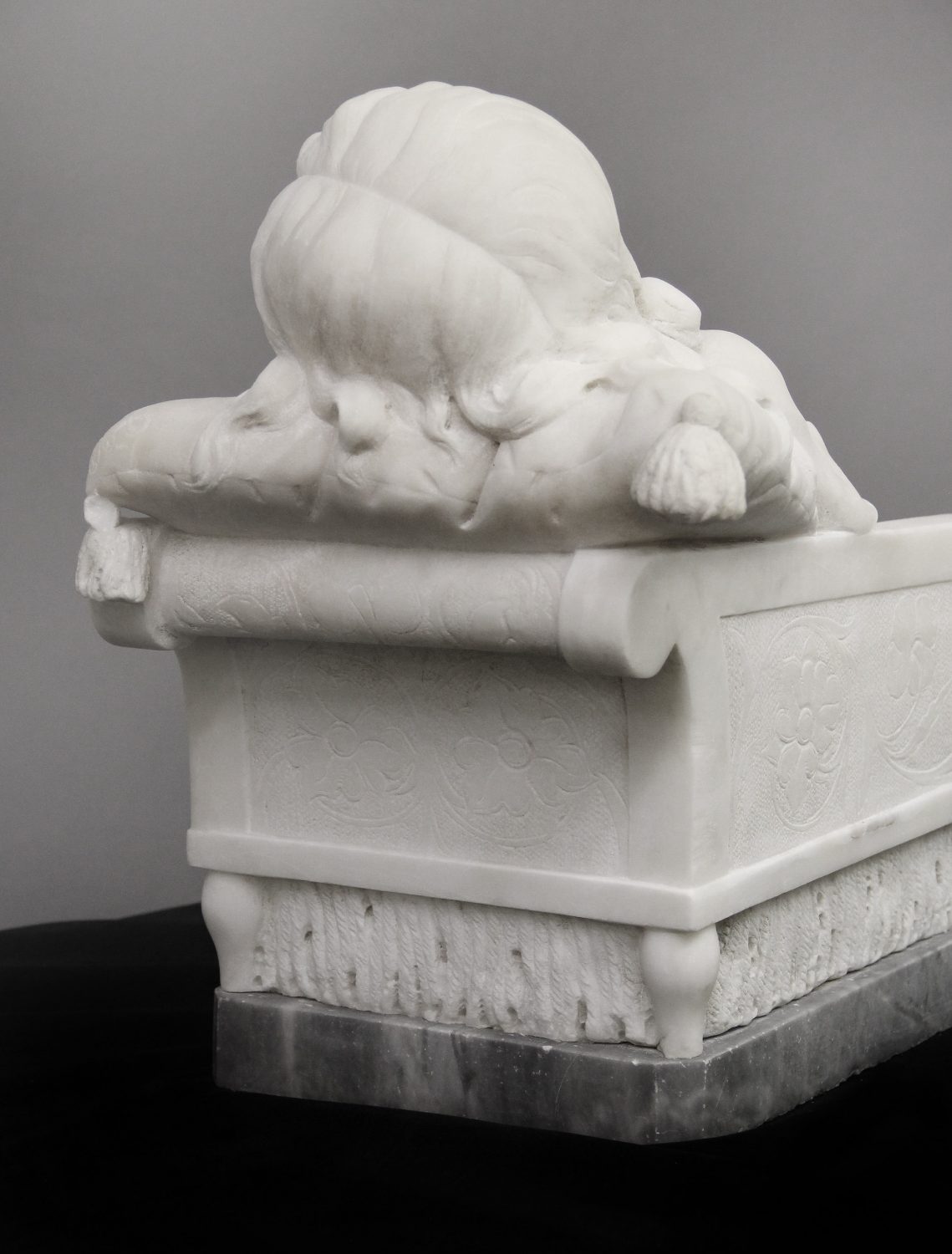 A Beautiful Late 19th Century Italian White Carrara Marble Entitled "Dormiente" By Prof Romanelli - Image 5