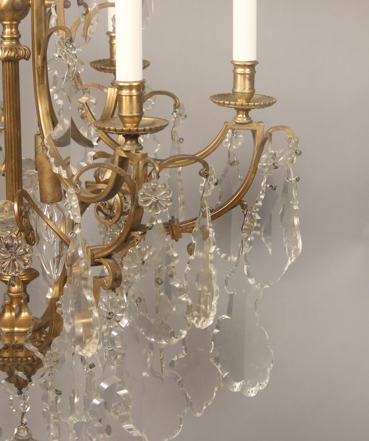 Nice Late 19th Century Gilt Bronze and Cut Crystal Nine Light Chandelier - Image 4