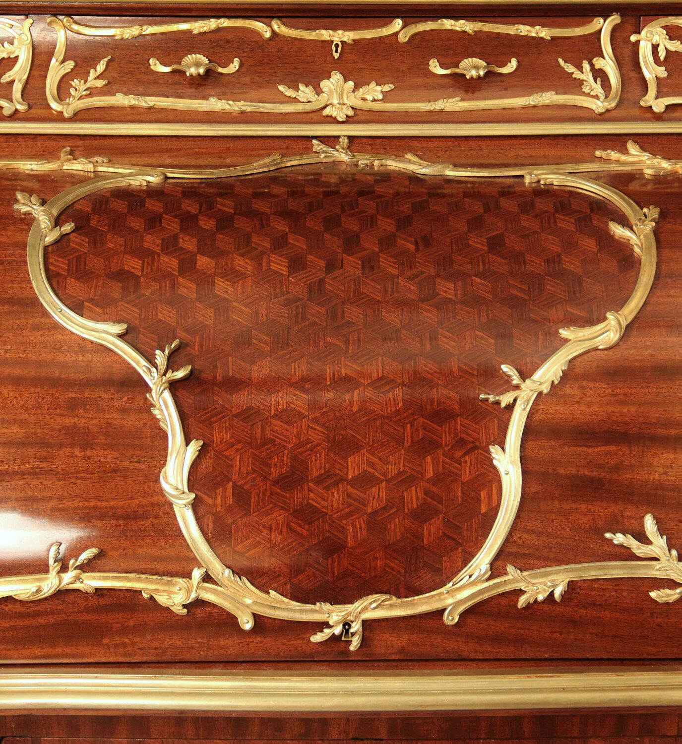A Very Special and Palatial Early 20th Century Louis XV Style Gilt Bronze Mounted Mahogany and Bois Satine Parquetry Bureau a Cylindre By François Linke - Image 3