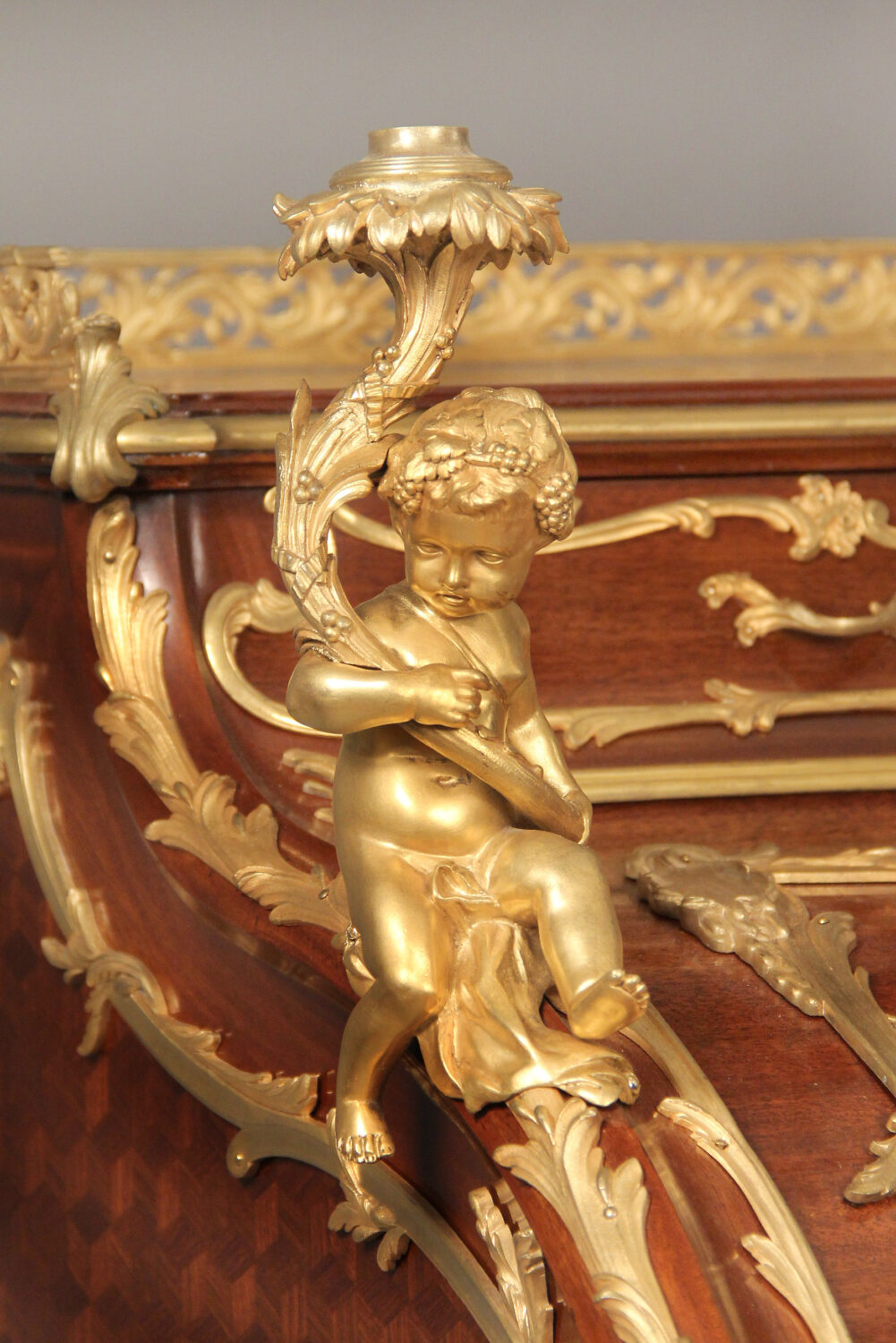 A Very Special and Palatial Early 20th Century Louis XV Style Gilt Bronze Mounted Mahogany and Bois Satine Parquetry Bureau a Cylindre By François Linke - Image 4