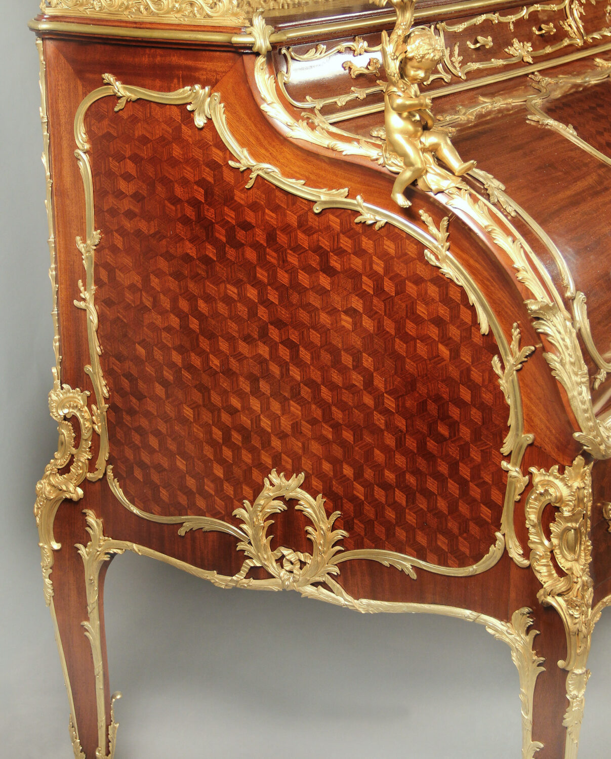 A Very Special and Palatial Early 20th Century Louis XV Style Gilt Bronze Mounted Mahogany and Bois Satine Parquetry Bureau a Cylindre By François Linke - Image 8