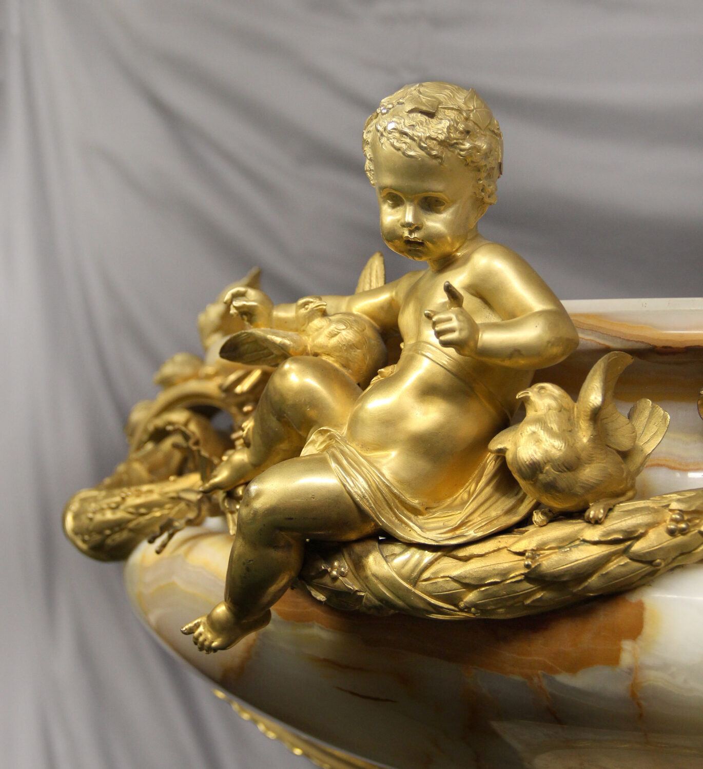 A Large and Excellent Late 19th Century Gilt Bronze Mounted Algerian Onyx Jardiniere - Image 3