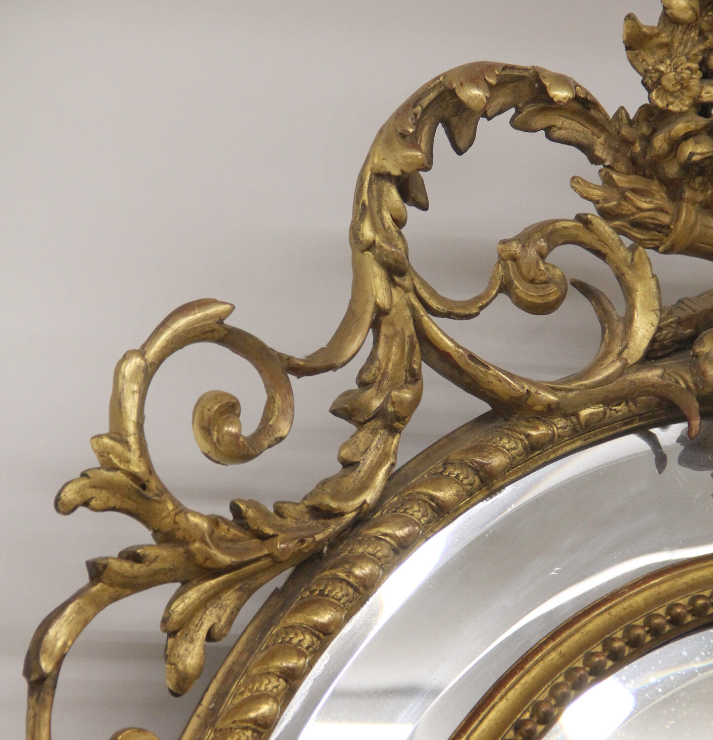 A Very Fine Late 19th Century Carved Giltwood And Gesso Mirror - Image 4
