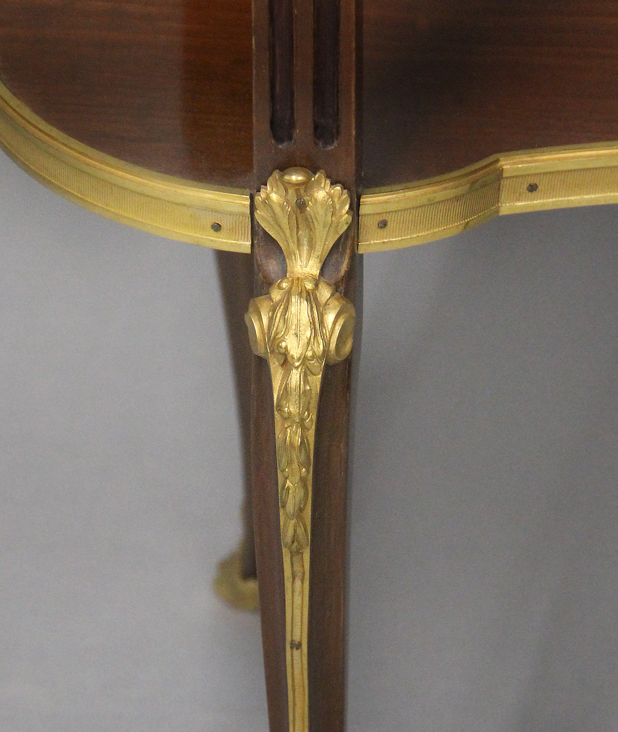 A Lovely Late 19th Century Transitional Style Gilt Bronze Mounted Mahogany kidney-Shaped Occasional Table - Image 5